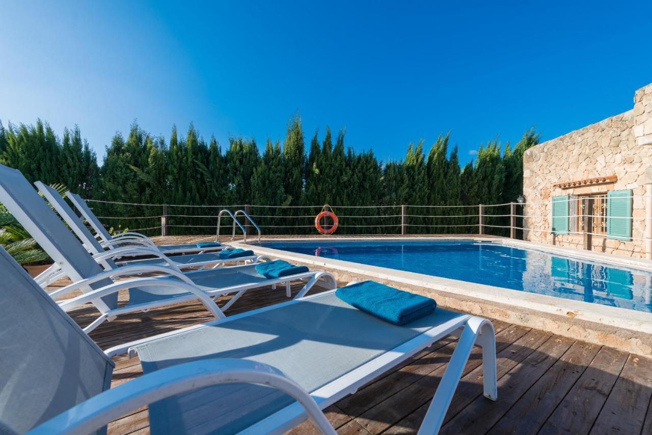 Pau, Pool And Garden Close To The Villa *